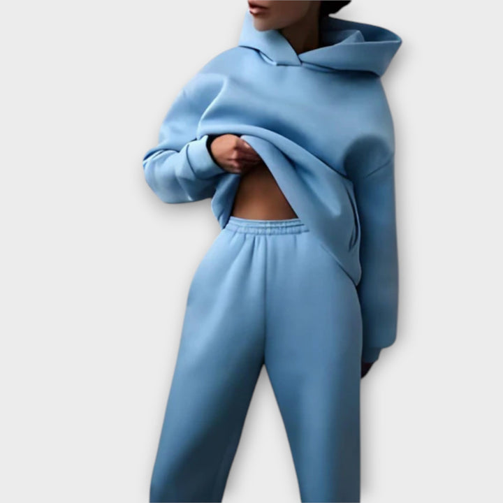 Kristine – Cosy Tracksuit
