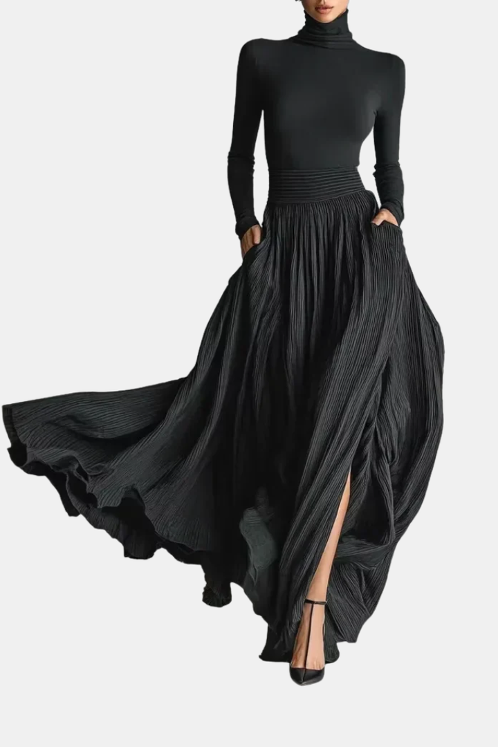 Victoria - Black Elegant Maxi Dress