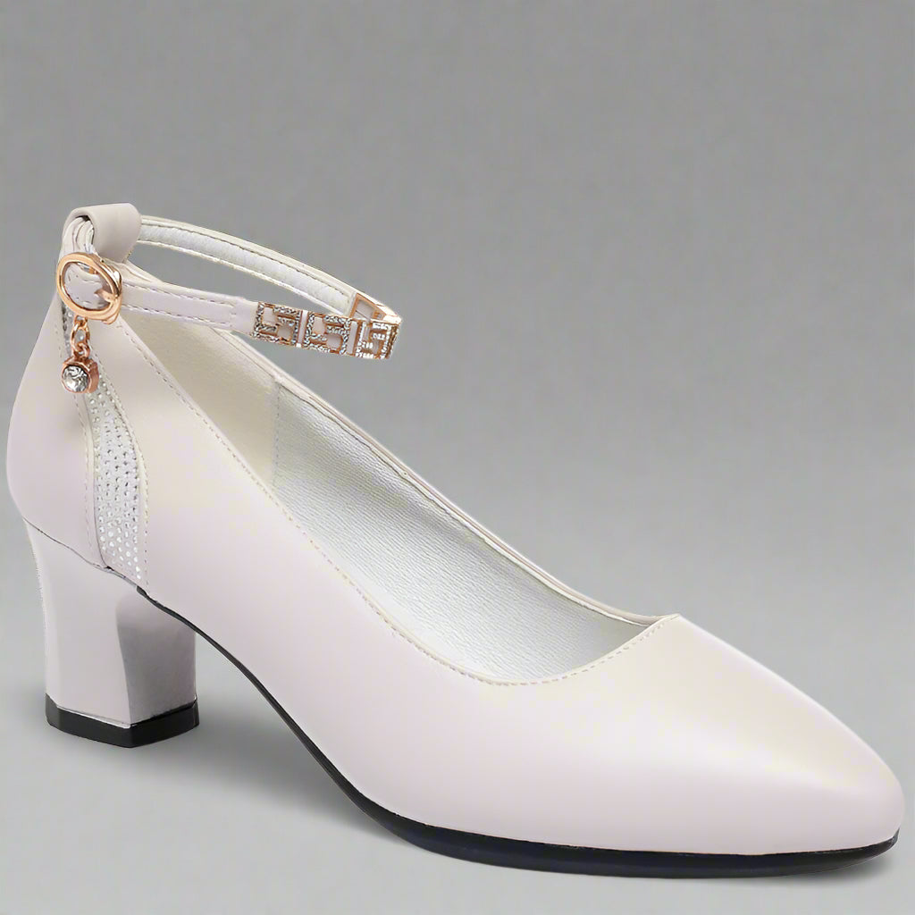 Zymara | Pumps in Premium Patent Leather for Your Office Style