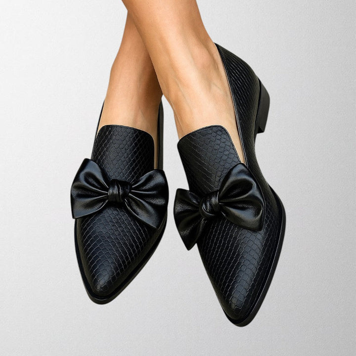 Olivia – Loafers with Bow Detail