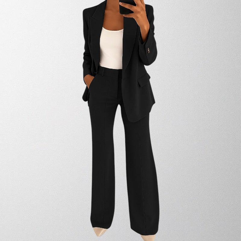 Olivia - Timeless two-piece suit