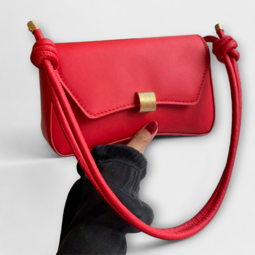 Cécile. - Vintage Flap Bag