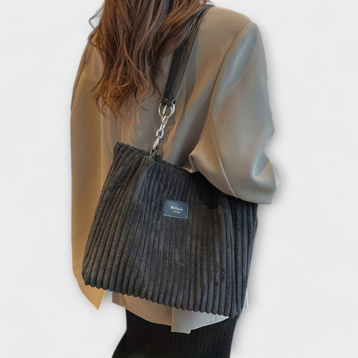 Olívia – Soft Corduroy Shoulder Bag