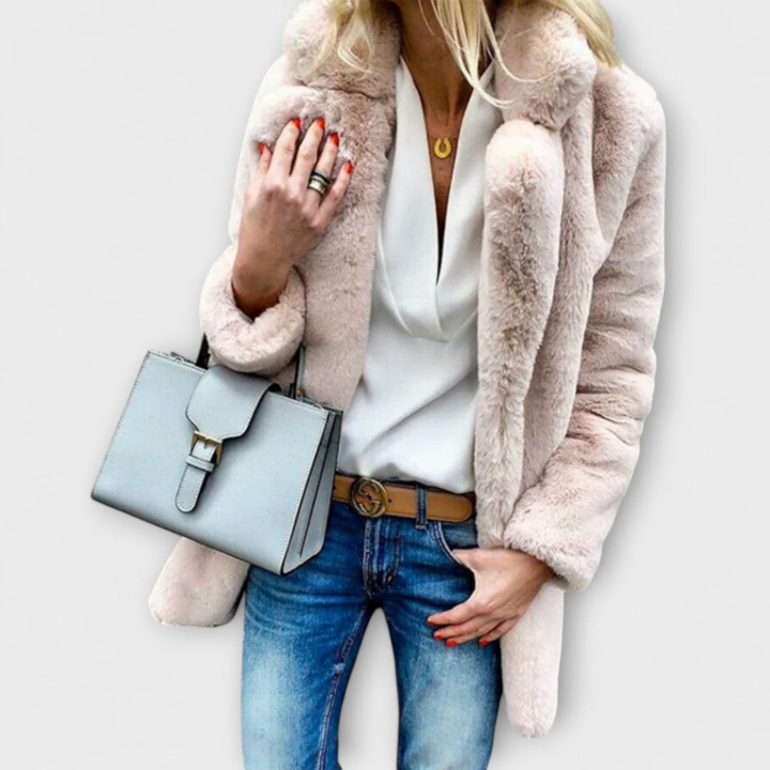 Luna – Warm and Fluffy Winter Coat